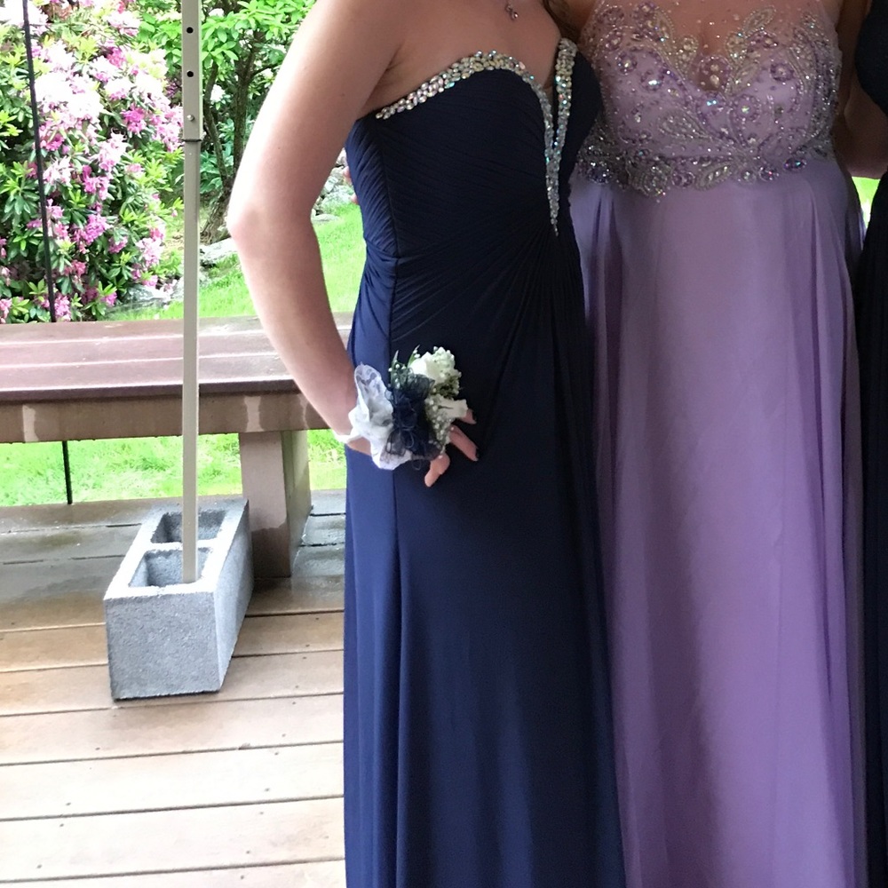 Prom Dress! - Picture 4 of 8